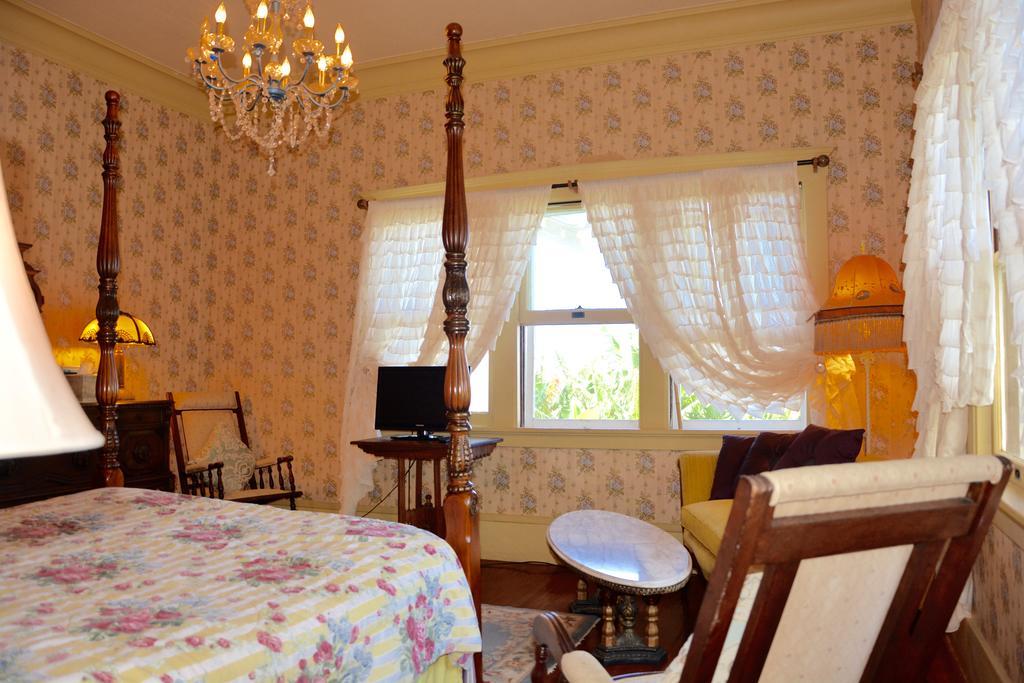 Double Room with Private Bathroom,437343246:JPEG