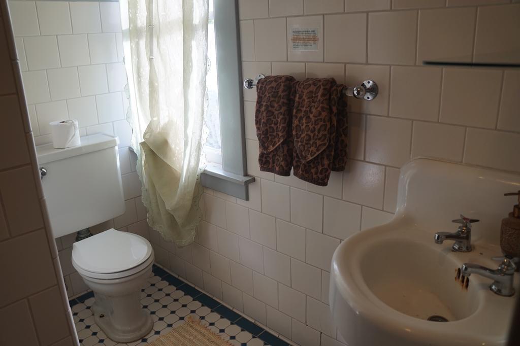 Double Room with Private Bathroom,1679622761:JPEG